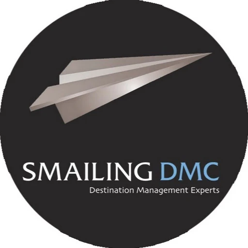 Smailing Tour DMC logo — destination management company in Sanur, Indonesia