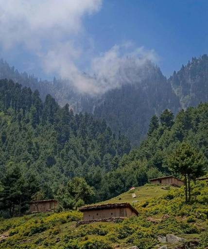 MOUNTAIN TRAILS KASHMIR & BEYOND logo — destination management company in Srinagar, India